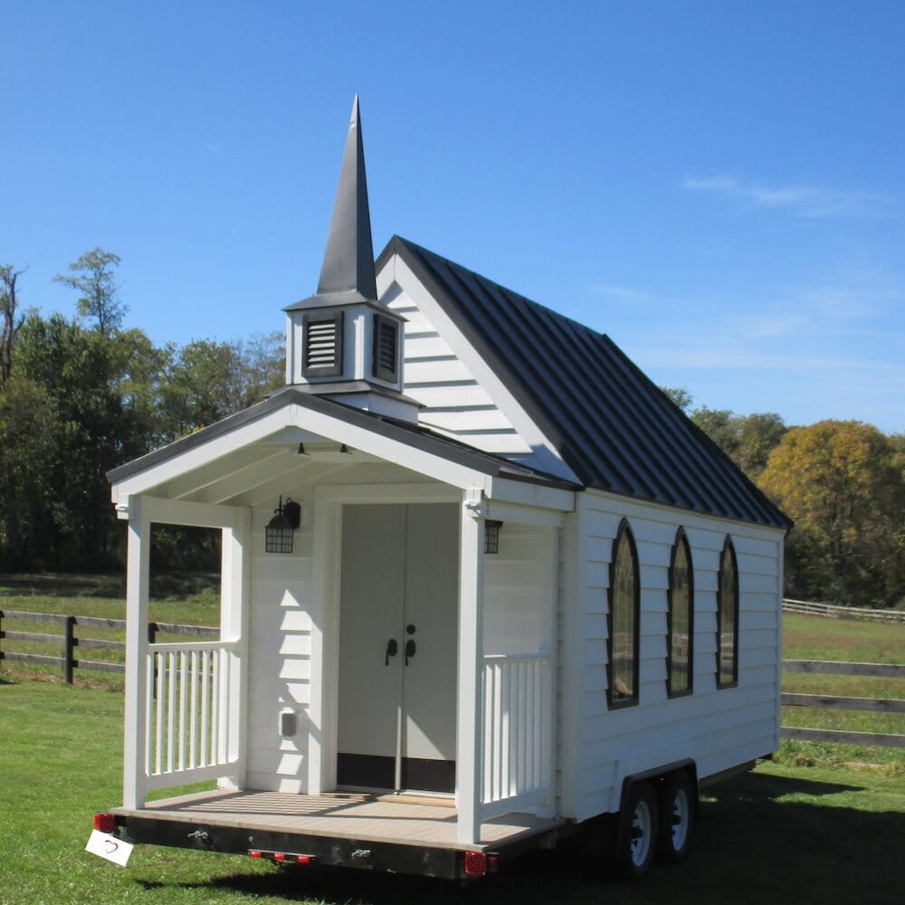 tiny-chapel-featured image